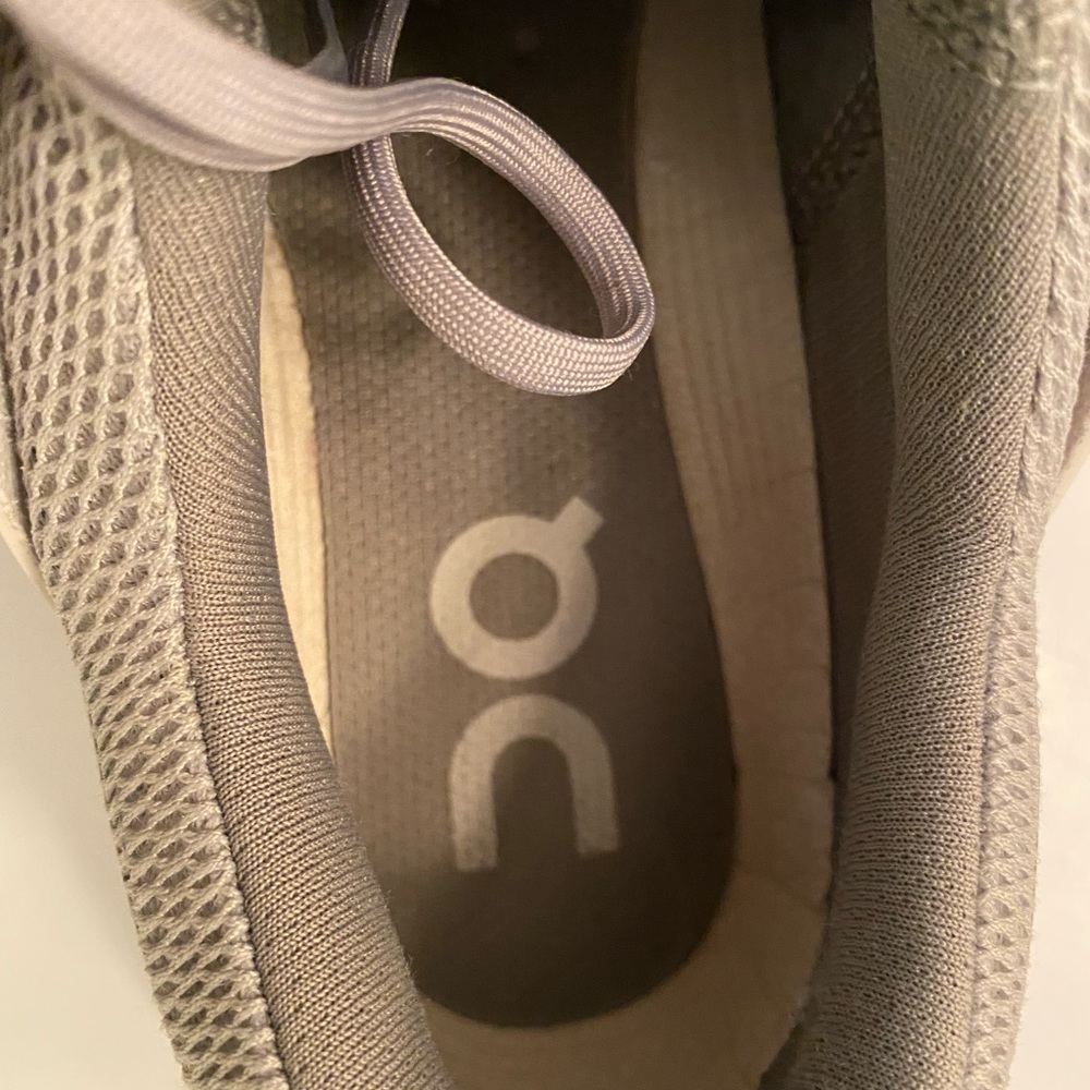 On Cloud Cloudswift Running Shoe Glacier/White 6.… - image 6